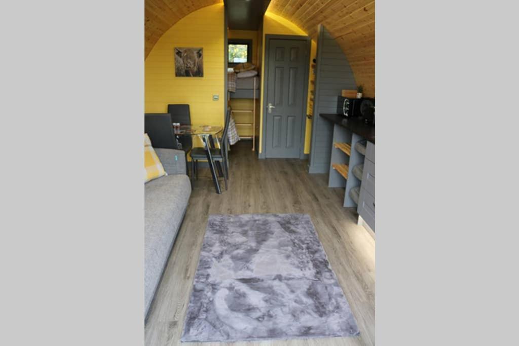Glampods Glamping Pod - Meet Highland Cows And Sheep Elgin 빌라 외부 사진